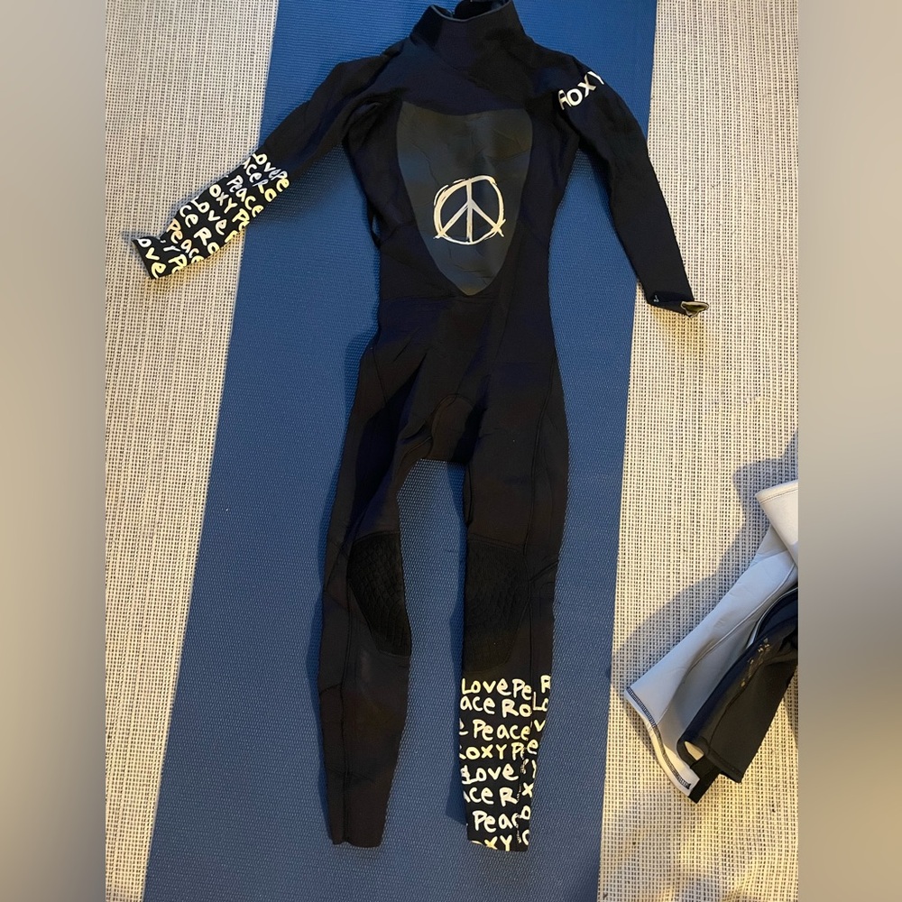 Roxy Kassia Meador wetsuit, 3/2mm, size 6/34